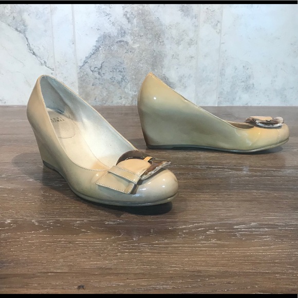 ✌ 2/$20 | Stuart Weitzman Wedges, Size 7 - Picture 2 of 7